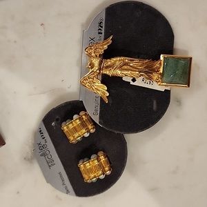 Vintage jewelry by 1928